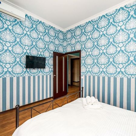Stylish Apartment With A Balcony Overlooking The Park Odessa Extérieur photo