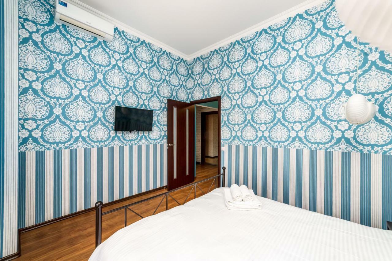 Stylish Apartment With A Balcony Overlooking The Park Odessa Extérieur photo